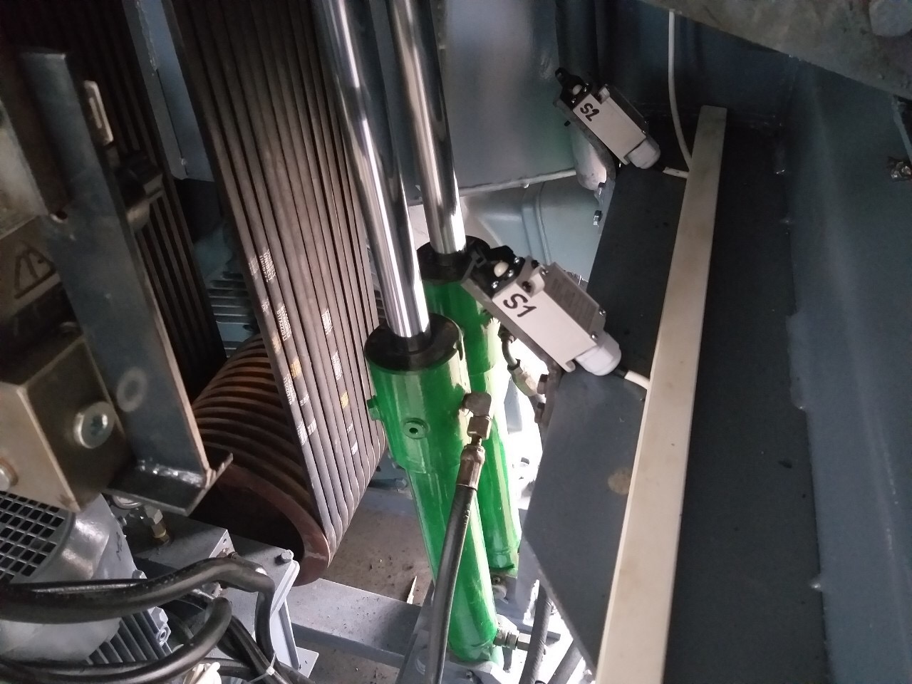 Vacuum Cutter LASKA 330 liter